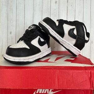 Baby Nike Dunks "Panda" Size 2C